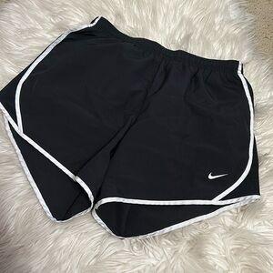Nike girls black athletic shorts